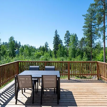 Himoskuutio 4 Inc Outdoor Jacuzzi Holiday home *