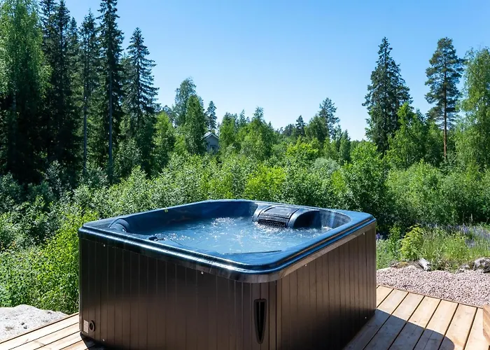 Himoskuutio 4 Inc Outdoor Jacuzzi Йямся