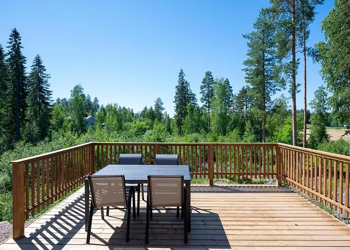 Himoskuutio 4 Inc Outdoor Jacuzzi Дом отдыха *